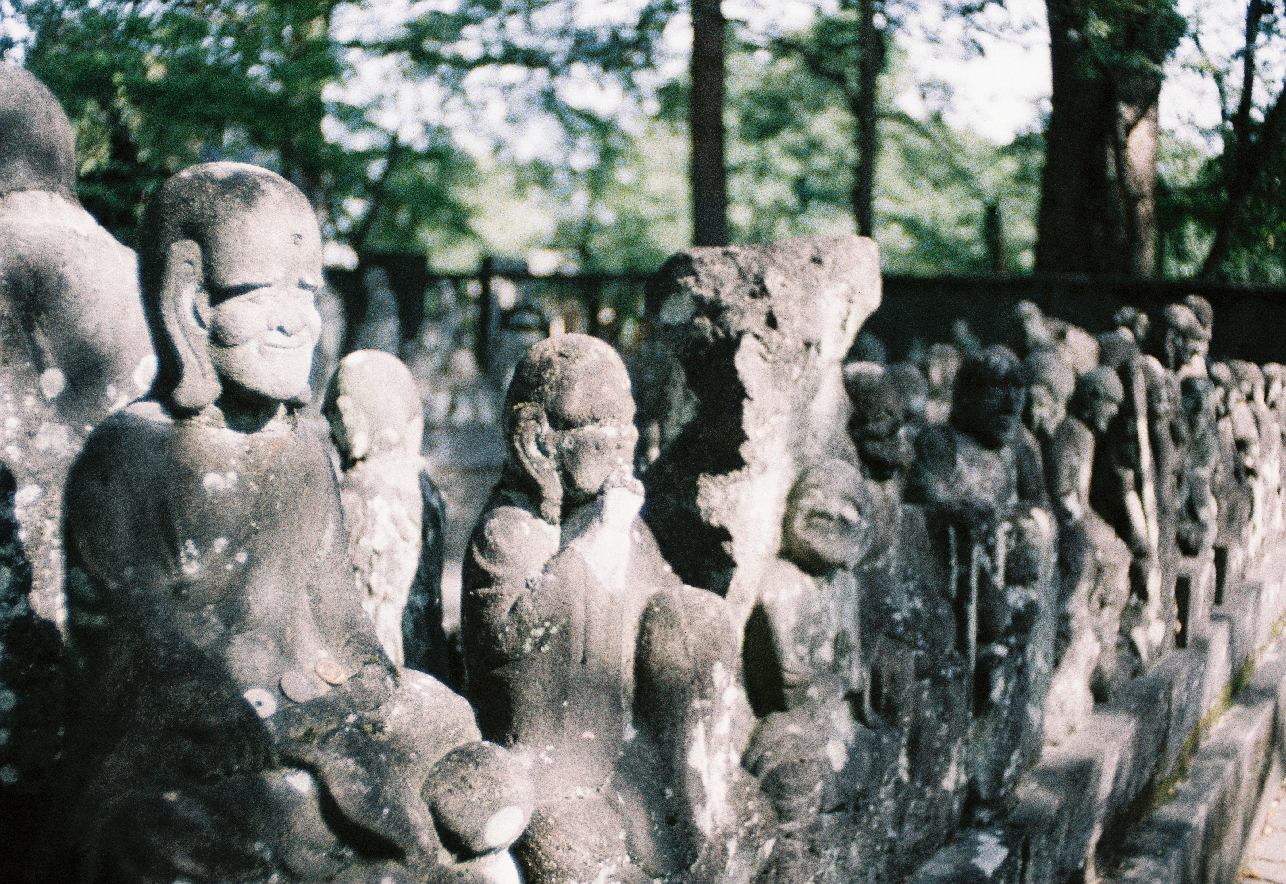 Statues statues.jpg